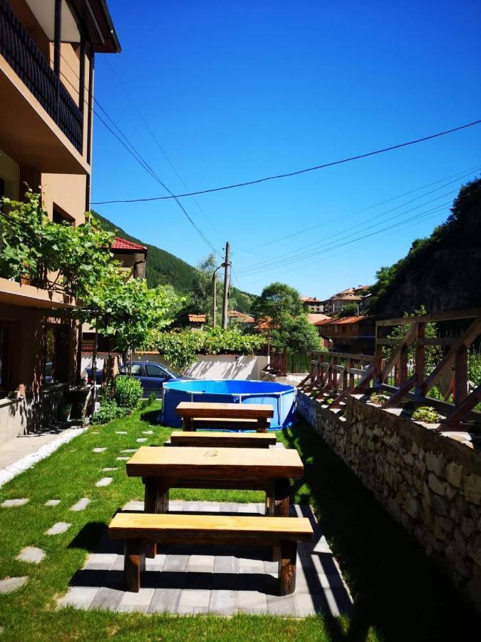 Viktoria Paradise Devin Exterior photo